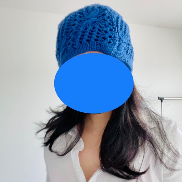 Blue hat - Picture 3 of 3